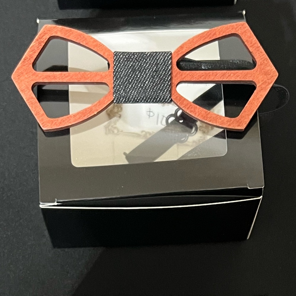 FESTIVAL SALE - 
Stylish Orange Wooden Bow Tie
